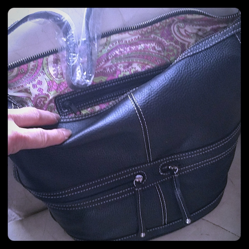 Max New York besutiful  black Leather Purse